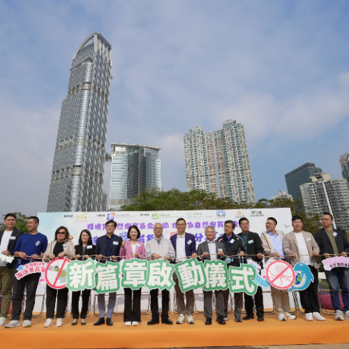 698ed4dbe4b08c07fcd06b3d